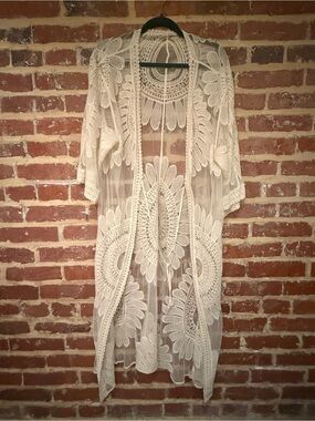 Free People Crochet Lace Kimono Cover-Up Long Lace Flow Cardigan Beach Coverup